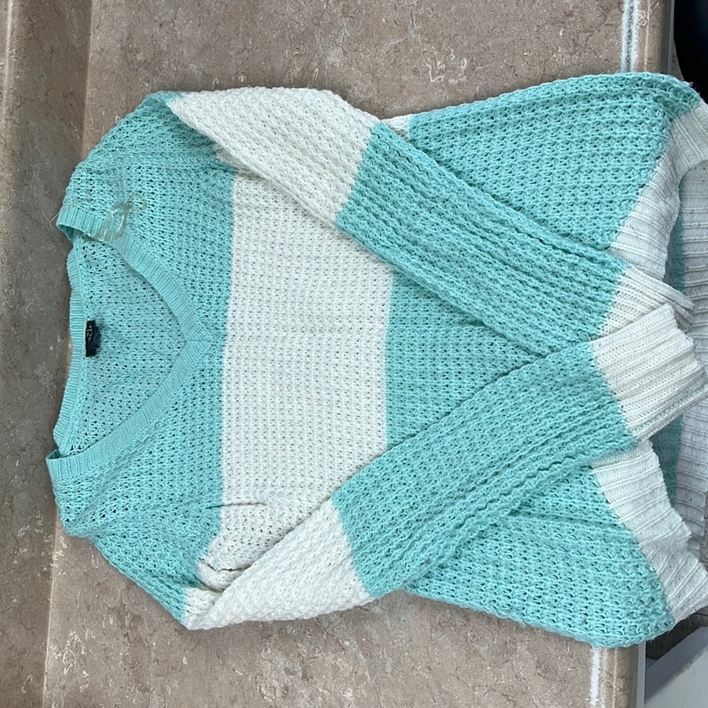 Long sleeve sweater
